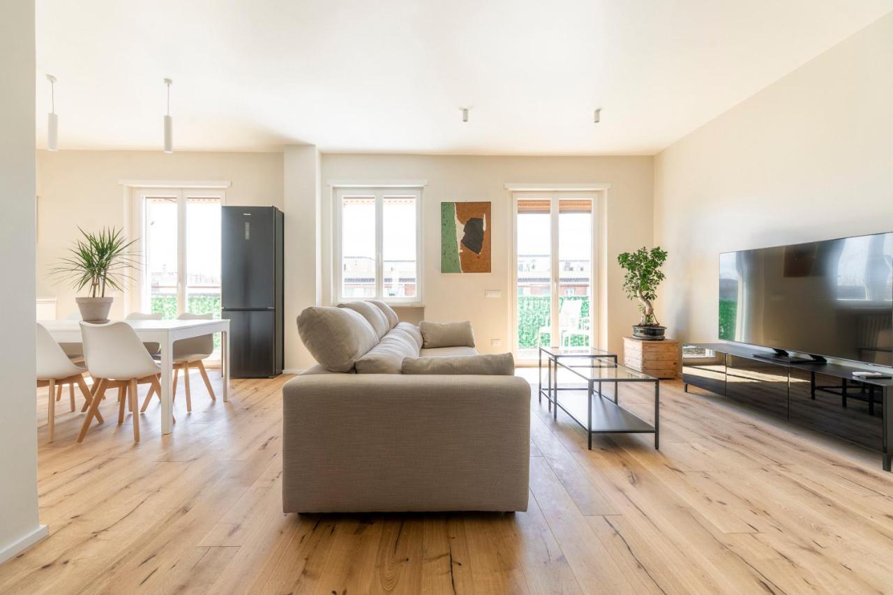 Apartment La Dolce - Sunny Penthouse Trastevere Station 100sqm Rom